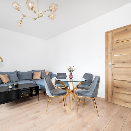 Manufaktura Residence - Apartamenty Prestiz Z Garazem Podziemnym I Dwoma Lazienkami Λοτζ Εξωτερικό φωτογραφία