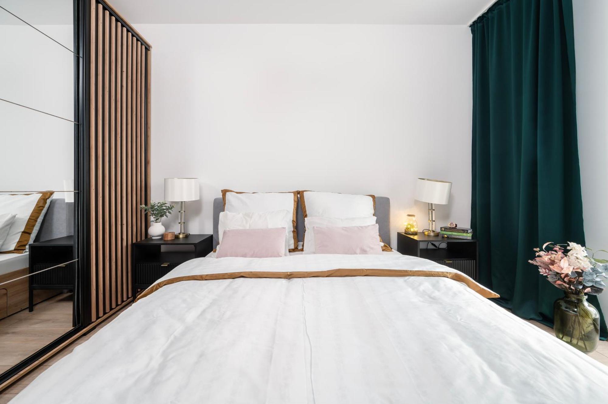 Manufaktura Residence - Apartamenty Prestiz Z Garazem Podziemnym I Dwoma Lazienkami Λοτζ Εξωτερικό φωτογραφία