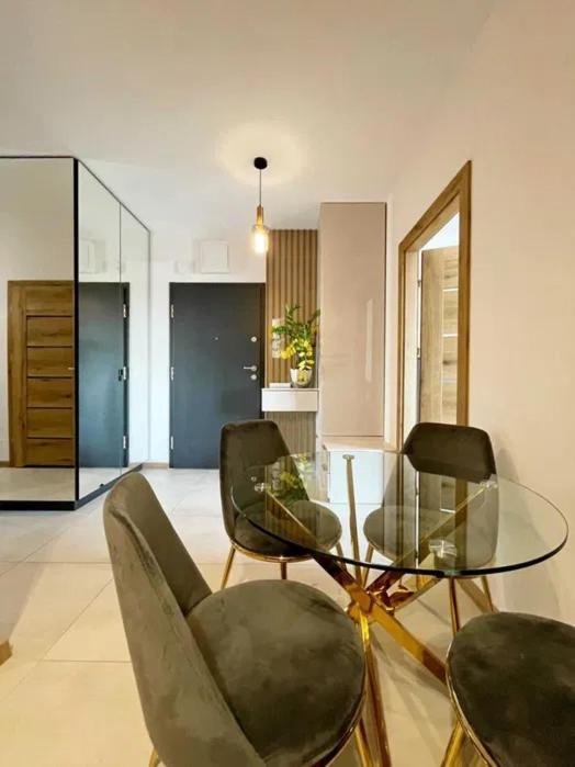 Manufaktura Residence - Apartamenty Prestiz Z Garazem Podziemnym I Dwoma Lazienkami Λοτζ Εξωτερικό φωτογραφία