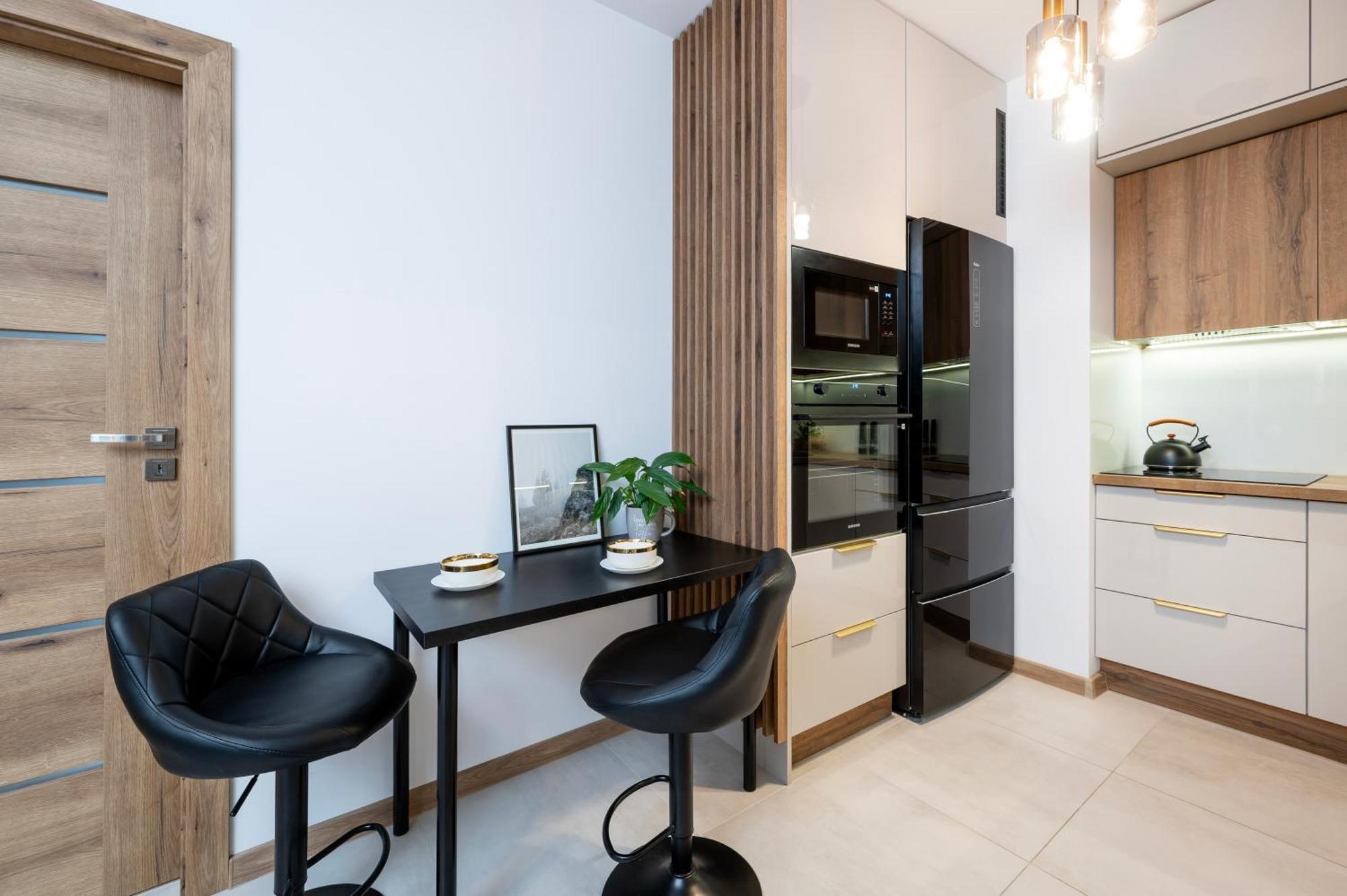 Manufaktura Residence - Apartamenty Prestiz Z Garazem Podziemnym I Dwoma Lazienkami Λοτζ Εξωτερικό φωτογραφία