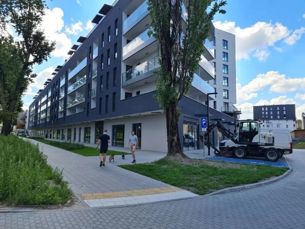Manufaktura Residence - Apartamenty Prestiz Z Garazem Podziemnym I Dwoma Lazienkami Λοτζ Εξωτερικό φωτογραφία